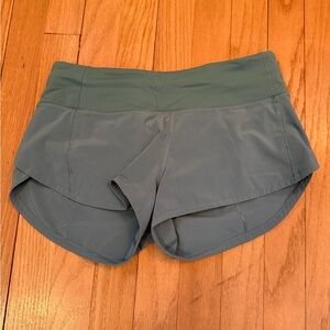 Lululemon Speed Up Low Rise Short 2.5